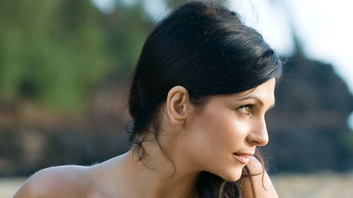 Denise Milani Side Face Pose Photoshoot